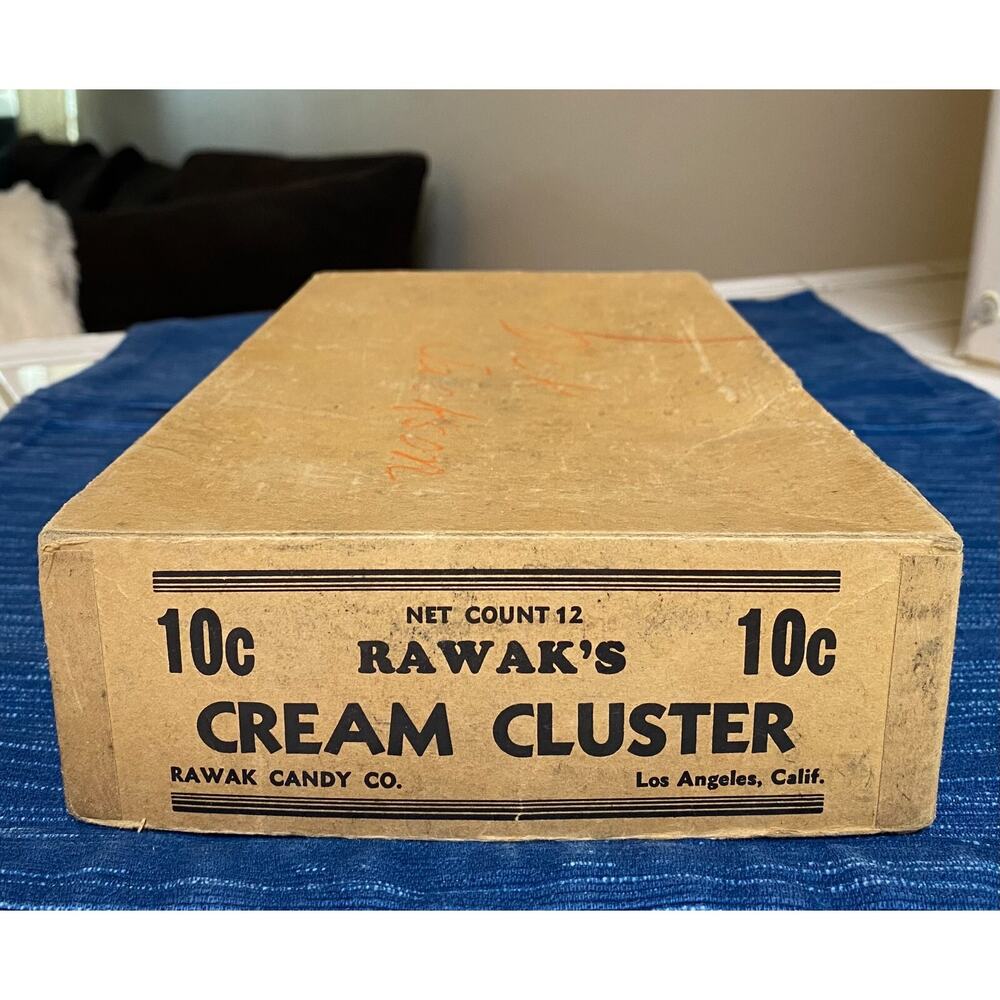 Vintage 10¢ Cream Cluster Box Rawak Candy Co Los Angeles CA Advertising 18B